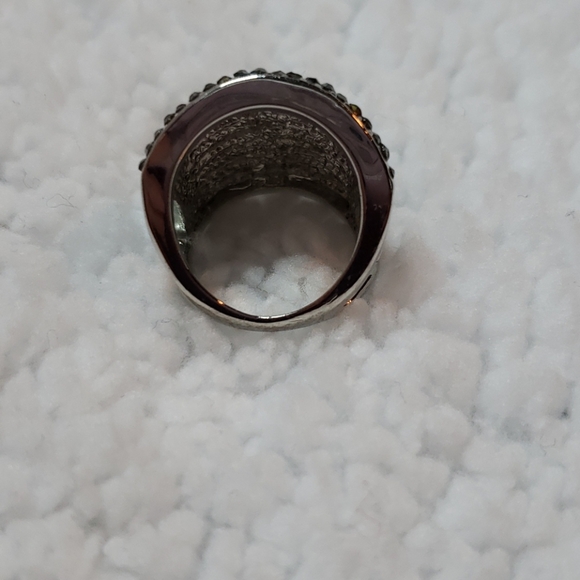 Express Ring - Picture 2 of 7